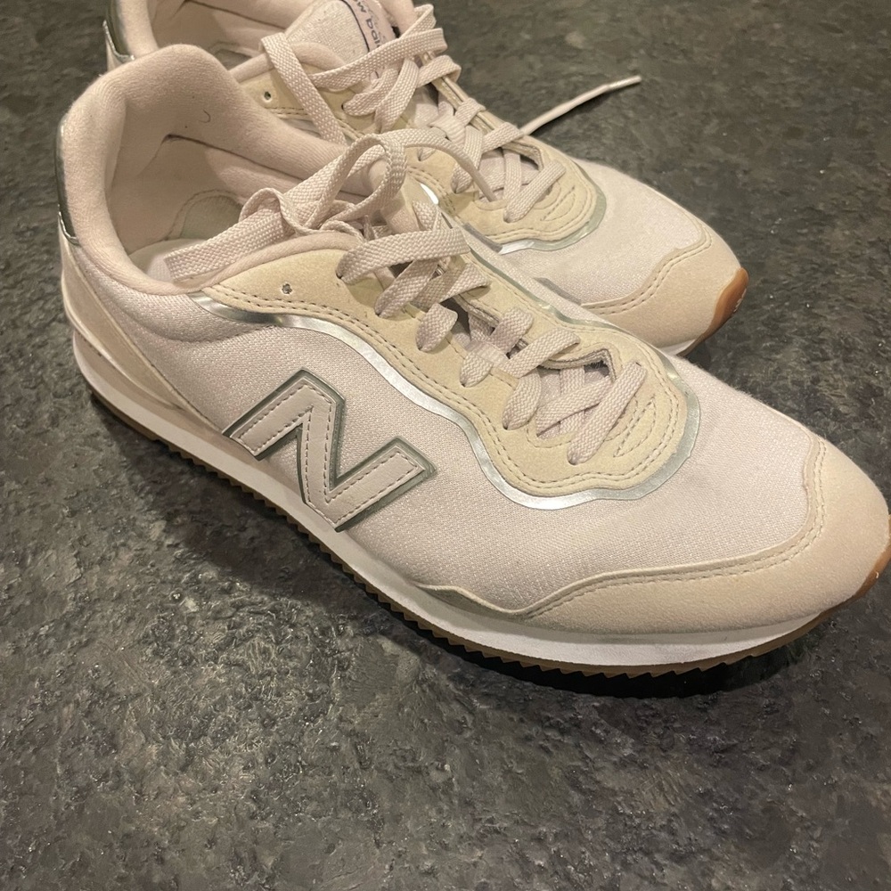 New Balance Beige and Silver Sneakers - Picture 9 of 9